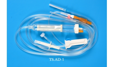 Sterile syringes for single use